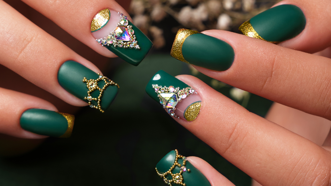 15 Wedding Manicures and Which Nail Polishes To Use